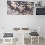 Ana *
